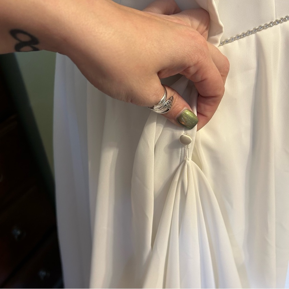 Emme Bridal white sleeveless wedding gown beaded rhinestones satin chiffon 16 - Picture 8 of 16